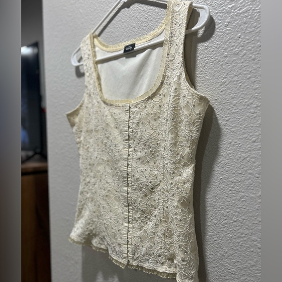 Corset Like Tank - Picture 2 of 5